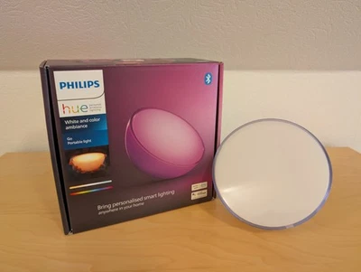 Philips Hue White & Color Ambiance Go Tischleuchte (530 lm), dimmbare LEDs - Bild 1 von 4