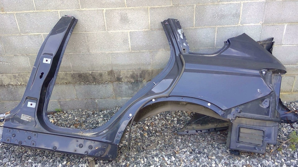 2014-2018 BMW X5 Quarter Panel LH Driver Side OEM 41217352049 - Изображение 1 из 1