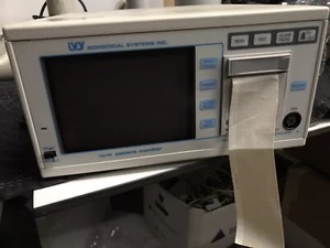 Ivy Biomedical 101R Patient Monitor - Picture 1 of 3
