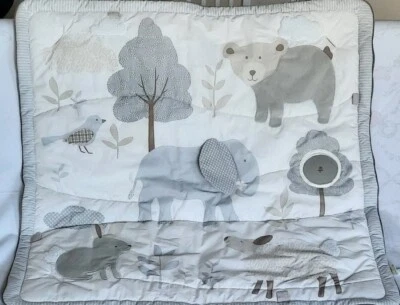 Alfombra de juego clásica Pottery Barn Kids Skip Hop Animal Friends, nueva Foto 1 de 4