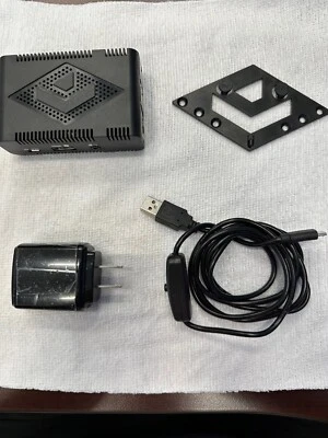 Raspberry Pi 3 Model B+ Kit includes Micro SD, Power Brick, USB Cable, Thin OS. - Image 1 of 4