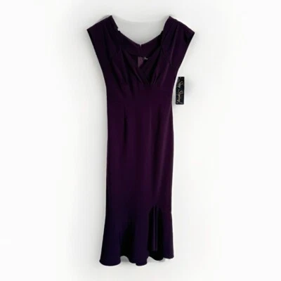 Vestido Vaina Stop Staring Talla Pequeña Púrpura Profundo Capricho Imperio Cintura Coqueta Foto 1 de 4