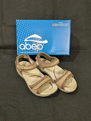 Sandalia ortopédica para mujer Abeo 7.5 Goleta Bio System color topo/ciruela Foto 1 de 4