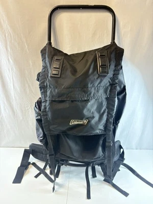 Mochila Coleman de Colección Marco Externo de Metal Camping/Senderismo Siete (7) Bolsillos Foto 1 de 4