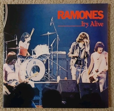 Ramones: It's Alive 2020 Sire Records 2LP Vinyl Set GF Cover German Import EX/EX - Image 1 of 4