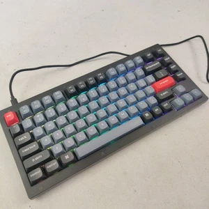 Teclado mecánico con cable Keychron V1 (interruptores rojos) - Caja abierta (excelente) - Imagen 1 de 12