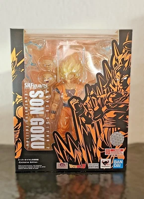 SDCC 2022 SHFiguarts Super Saiyan Son Goku Exclusivo Bandai Tamashii Foto 1 de 4