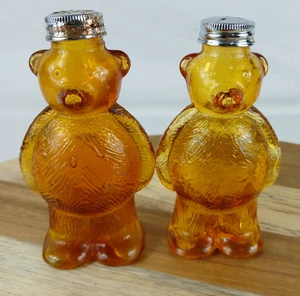 Honey Bear Amber Glass Salt & Pepper Cinnamon Shakers Kikkerland 4.25" - Picture 1 of 5