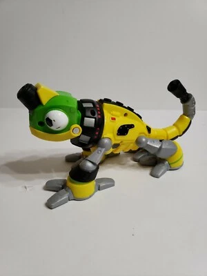 DreamWorks Dinotrux Dinosaurio Revvit Tamaño Grande 10.5" Vehículo Habla y Rolla Foto 1 de 4