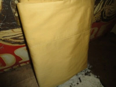 BETTER HOMES VERY GOLD SATEEN HEMSTITCHED FULL FLAT SHEET 64 X 92 - Image 1 of 4