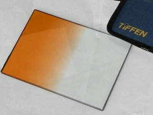 Tiffen 4x5.65" Coral #2 Soft-Edge Graduated Filter Vertical Orientation Grad SE - Picture 1 of 1