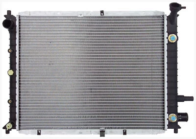 Радиатор прямой посадки 1997-2003 Ford Escort 2,0 л - Изображение 1 из 2