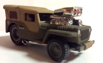 MUSCLE MACHINES  1942 MILITARY JEEP VEHICLE   BLOWER 1/64 SCALE  -  JEEP  - - Image 1 of 4