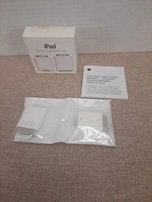 Apple iPad Camera Connection Kit A1362 A1358 SD Card & USB to 30-pin Adapters - Image 1 of 4
