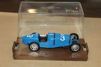 VERY NICE BRUMM BUGATTI TYPE 59 RACE CAR   1:43 scale in CASE - Image 1 of 4