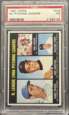 1967 Topps #236 NL Pitching Leaders PSA 7 con 4 HOFers y buen centrado Foto 1 de 2