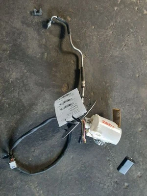 Conjunto bomba combustible 6 cilindros 01-04 Ford Mustang 1R3Z9H307AB Foto 1 de 4