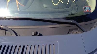 Ram ProMaster 3500 2021 brazo limpiaparabrisas izquierdo lado del conductor Foto 1 de 4