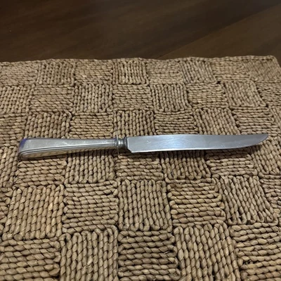 Cuchillo de talla vintage mango de plata de ley hoja de acero inoxidable Foto 1 de 4