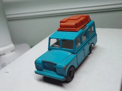Vintage Lesney matchbox Land Rover Safari Defender No. 12 - Image 1 of 4