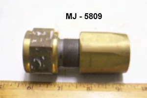 Straight Hose to Tube Adapter (NOS) - Picture 1 of 4