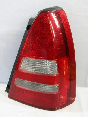 Conjunto de luces traseras laterales para pasajero derecho Subaru Forester 2003-2005 OEM Foto 1 de 4