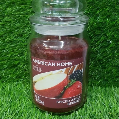 American Home By Yankee Candle w/1 Wick - SPICED APPLE BERRIES - 538g/19 oz - Imagem 1 de 3