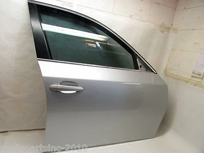 08 BMW 528xi ПЕРЕДНЯЯ ПРАВАЯ ДВЕРЬ СЕРАЯ ОТ ОРИГИНАЛЬНОГО ПРОИЗВОДИТЕЛЯ 06 07 08 09 10 - Изображение 1 из 4