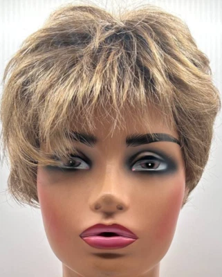 Peluca sintética Pixie Raquel Welch Winner 4 pulgadas tostadas con mantequilla Foto 1 de 4