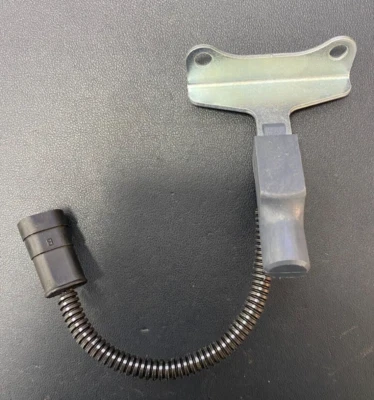 Sensor de posición del cigüeñal del motor SMP PC164 NUEVO    Foto 1 de 4