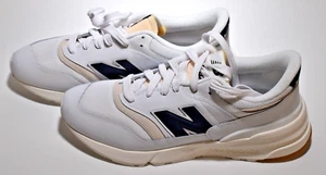 New Balance 997R Shoes Unisex White and Green Sze Mens 12 Womens 13.5 New In Box - Picture 1 of 10