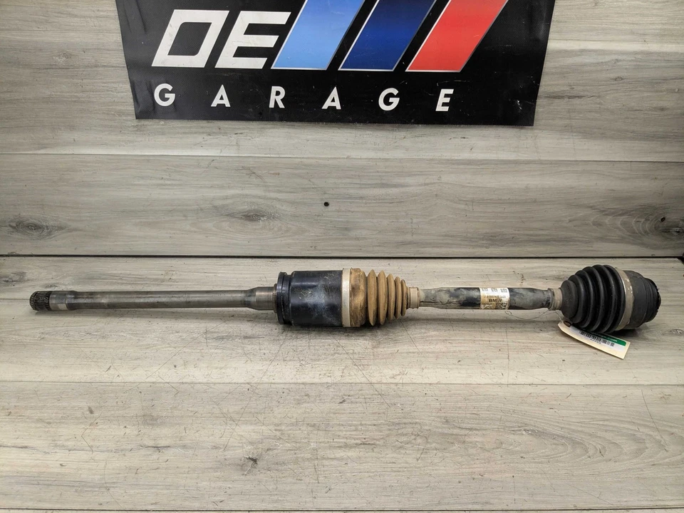 OEM BMW G01 G02 F97 F98 AWD delantero derecho pasajero salida medio eje CV Foto 1 de 4