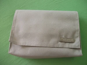 L`OCCITANE - Kosmetiktäschchen/ Flugbegleiter mit Inhalt  - Bild 1 von 3