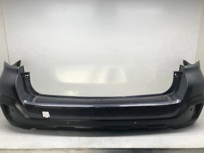 Cubierta de parachoques trasero Subaru Outback con orificios de sensor gris 2018 2019 57704AL18A OEM2 Foto 1 de 4