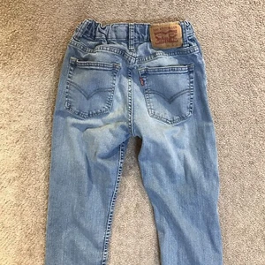 Levis 502 Regular Tapered Fit Light Wash Mid Rise Blue Jeans Size 12 Reg 26x26 - Picture 1 of 13