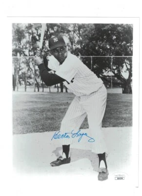 Hector Lopez New York Yankees Signed 8x10 Baseball Photo JSA - Image 1 of 2