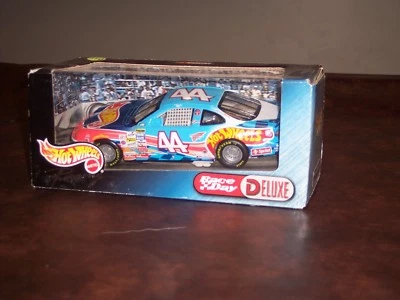 HOT WHEELS- #44 - KYLE PETTY- HOT WHEELS RACING- RACE DAY-1/24 SCALE- (HTF) -NEW - Image 1 of 4