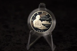 1993-S 90% Silver Proof James Madison Bill of Rights Comm. Half Dollar - Picture 1 of 3