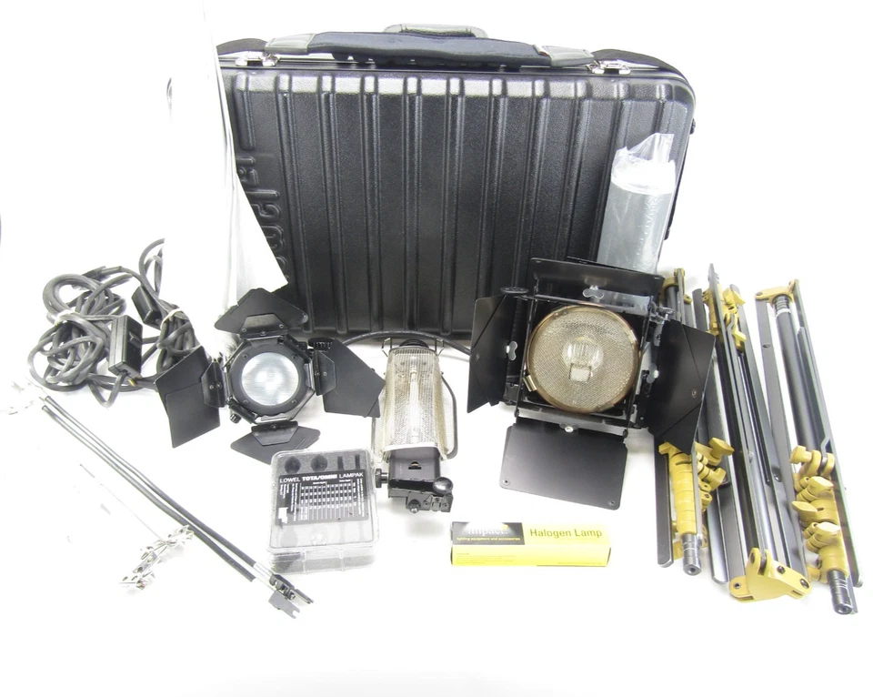 Lowel Pro, Omni & Tota 3 Light Portable Kit w/ 3 Uni TO Stands, Case, Umbrella + - Image 1 of 4