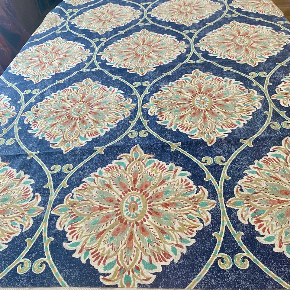 "Tela medallón floral azul palanca Stan Cathell Magnolia Home Fashions 55x56""" Foto 1 de 4