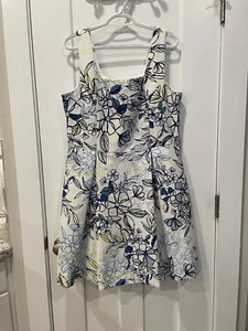 Julian Taylor White & Blue Floral Dress Size 16 Fit &Flare Timeless Beauty - Picture 1 of 10