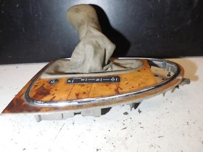 A2115420526 Bisel de cambio de marchas A2116806236 03-09 Mercedes Benz W211 E350 Foto 1 de 4