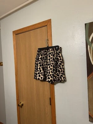 Pantalones Cortos Zara Medianos Multicolor con Estampado de Leopardo Bolsa de Papel Cintura Tiro Alto - Usados en Excelente Condición Foto 1 de 4