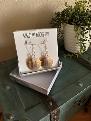 "Pendientes Robert Lee Morris RLM SoHo martillado disco alambre envoltura oro mate 2,5"" nuevos con etiquetas" Foto 1 de 4