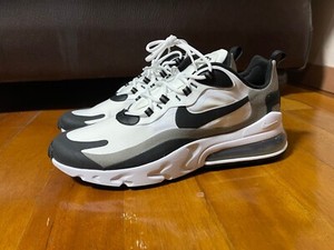 nike react 270 all black