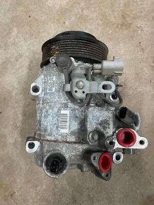 Compresor de aire acondicionado 11 LEXUS RX350 Foto 1 de 3