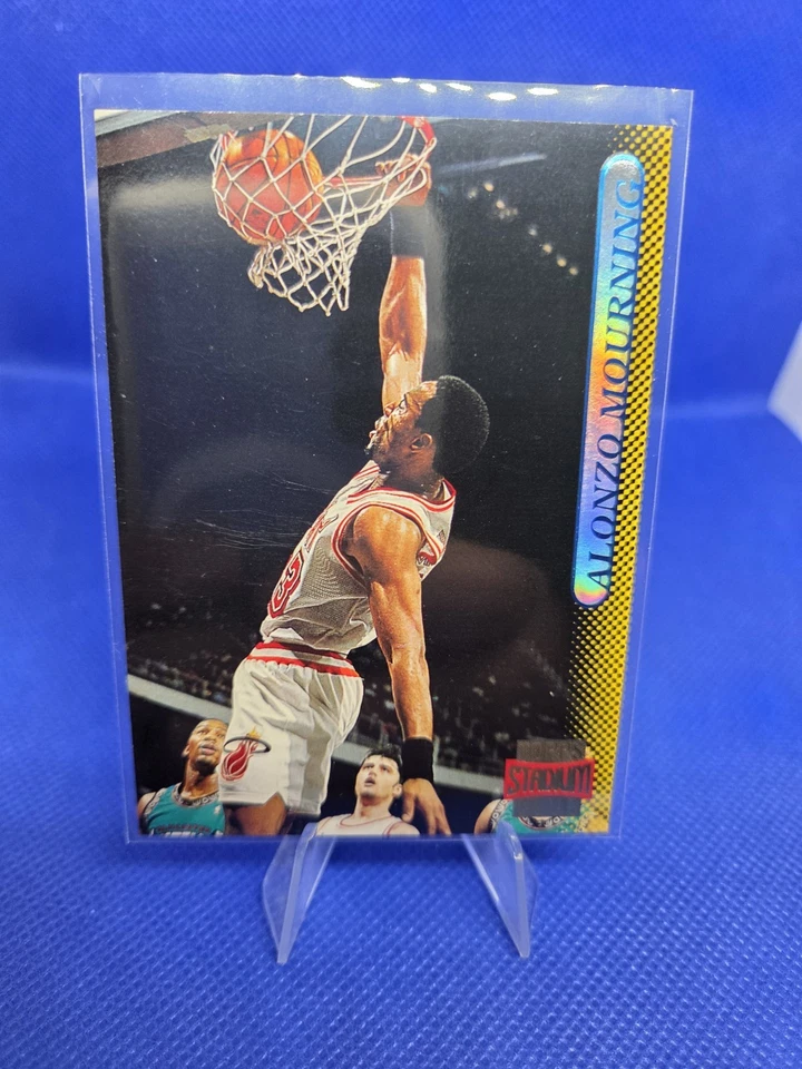 Stadium Club #131 1996-97 luto Alonzo Foto 1 de 1