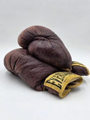 Antique 1950s Everlast 12oz Brown Leather Lace-Up Boxing Gloves Made in USA - Image 1 of 4