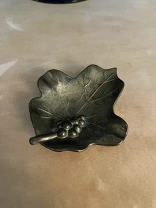 Vintage Messing Blatt Schale mit Trauben - Mid Century Schmuckstück / Aschenbecher - Bild 1 von 14