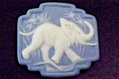Stella Rzanski signed Blue Jasperware Elephant Button (4745) - Image 1 of 4